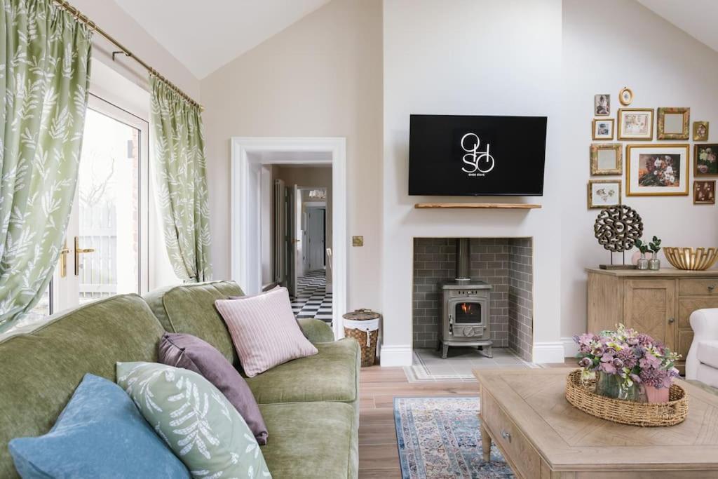 The Farmhouse At Corrstown Village Portrush Eksteriør billede