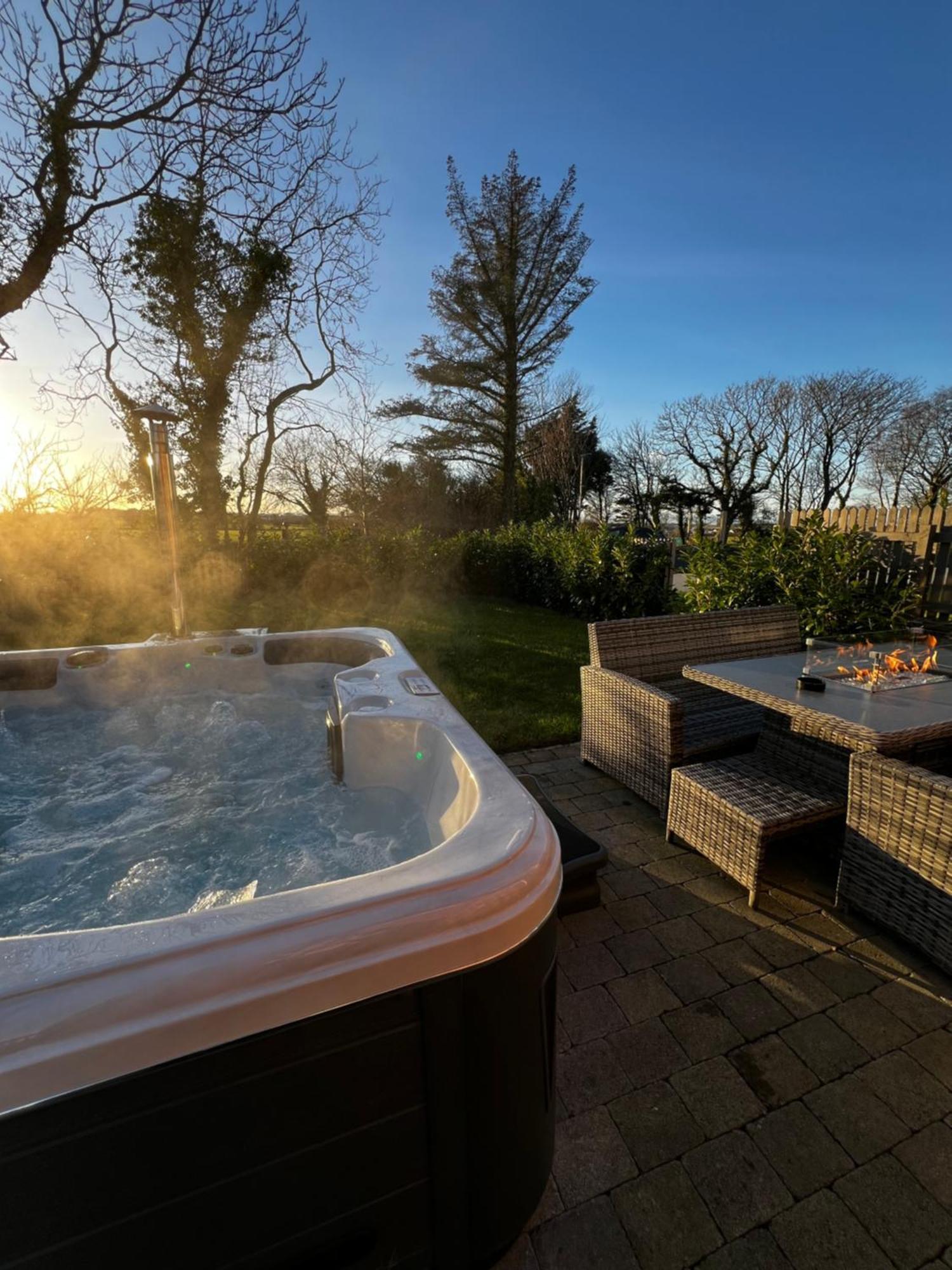 The Farmhouse At Corrstown Village Portrush Eksteriør billede