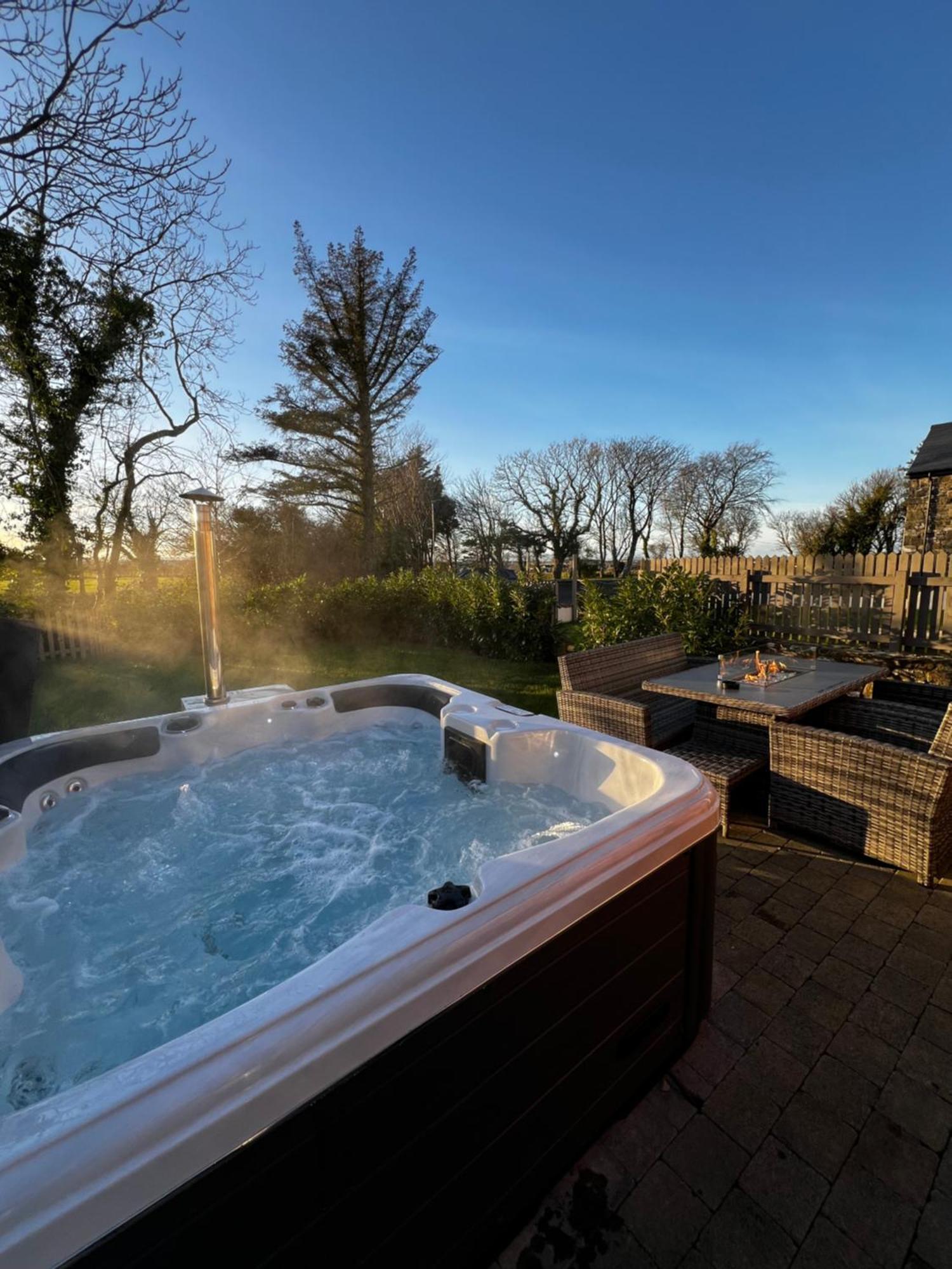 The Farmhouse At Corrstown Village Portrush Eksteriør billede